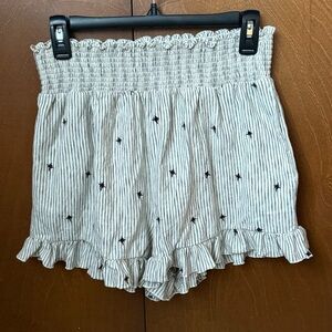 American Eagle Outfitters NWT High Waist Cream and Navy Paperbag Waist Shorts Md
